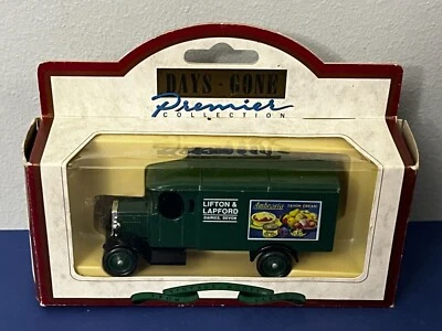Vintage LLEDO Diecast 1931 Morris Van Ambrosia Devon Cream Dairy Truck - Image 1 of 4