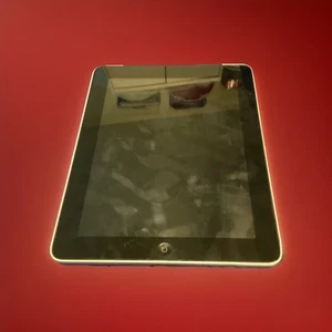 A1337 Apple iPad 1st Generation - 32GB Wi-Fi REPAIR OR PARTS TESTED NOT WORKING - Bild 1 von 6