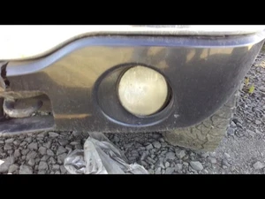 Used Driving Light fits: 2005 Gmc Sierra 1500 pickup Fog-Driving bumper mounted - Picture 1 of 2
