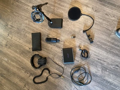 Home recording studio equipment bundle - Image 1 of 3