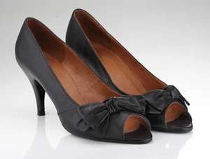 Leder High Heels in schwarz Gr. 40 mit Schleife von Görz 17 - Bild 1 von 3