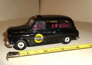 VERY NICE Vintage Corgi Austin London Taxi CAB Diecast Car - Picture 1 of 6