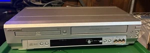 Grabadora VHS (leer) reproductor combinado de DVD/VCR Sylvania SRD3900 probado funcionando - Imagen 1 de 4