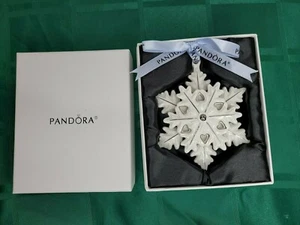 PANDORA 2015 SNOWFLAKE ORNAMENT Genuine Pandora Limited Edition Retired - Picture 1 of 4