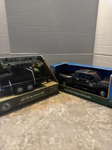 Ram 3500 Mega Cab Dually Truck W/ Polaris Ranger 1:20 Scale Big Country Toys - Picture 1 of 8