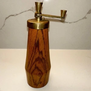 Schöner alter italienischer Holz Messing Pfeffer M.F. Florence Made in Italy - Bild 1 von 6