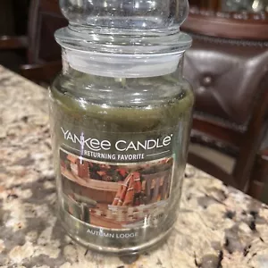 Yankee Candle Autumn Lodge Large Jar Returning Favorite 22 Oz Brandneu 2023 - Bild 1 von 6