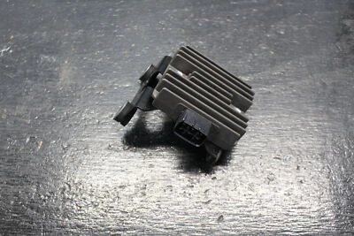 REGULADOR DE VOLTAJE RECTIFICADOR ABS 12-16 KAWASAKI NINJA 650 EX650 650R 2012 13 14 Foto 1 de 3