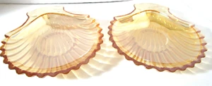 Vintage Glass Sea Shell Shaped Candy Dishes 2 - Picture 1 of 10
