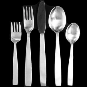 VIENNA MODERN by Amboss 5 Piece Place Setting made in Austria NEW NEVER USED - Picture 1 of 2