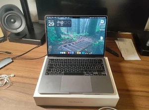 Macbook Air M2 Apple Silicon - Afbeelding 1 van 13