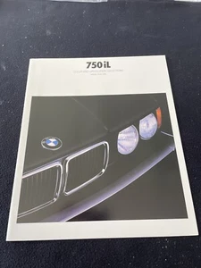 BMW 750i 750iL 1990 tabla de colores folleto de EE. UU. E32 750 iL serie 7 catálogo de ventas - Imagen 1 de 3