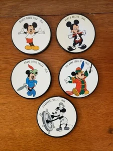 Vintage Disney Mickey Mouse ""Durch die Jahre"" Untersetzer 5er Set Kork - Bild 1 von 2