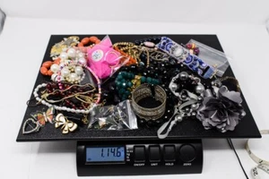 Joyería Vintage-Moderno Lote Usable Artesanía Reparación Chatarra Mezcla 1LB 15oz - Imagen 1 de 7