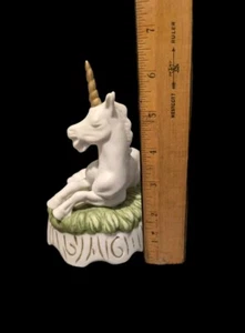 Vintage Unicorn Music Box Unicorn Figurine Made 1980s Tawain Works - Picture 1 of 9