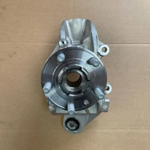 GENUINE RANGE ROVER EVOQUE LH REAR KNUCKLE HUB NEAR SIDE LR068884 LR024427 - Picture 1 of 4