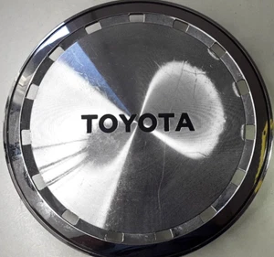 VINTAGE 1983 - 1986 GENUINE TOYOTA CAMRY OEM 13" STEEL WHEEL HUB CENTER CAP 6598 - Picture 1 of 4