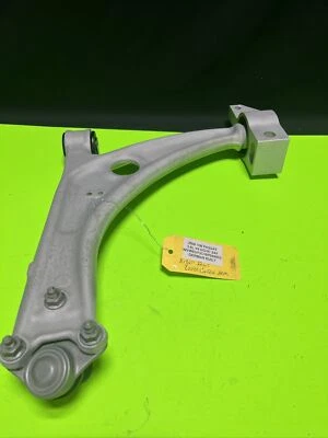 Volkswagen Passat 2006 brazo de control inferior delantero derecho dmr Foto 1 de 3