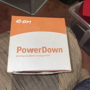 e- on Power Down Intelligent Power Management Saving Standby Plug DSK105EON - Picture 1 of 5