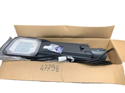 Philips DigiStreet Micro Straßenleuchte Mastleuchte BGP760 LED10/830 I 47798 - Bild 1 von 4