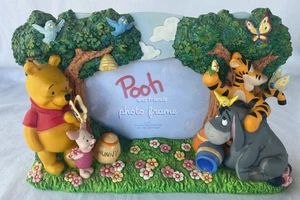 Marco de fotos Disney Winnie the Pooh and Friends 9,5" X 6,5" 3D - Imagen 1 de 4