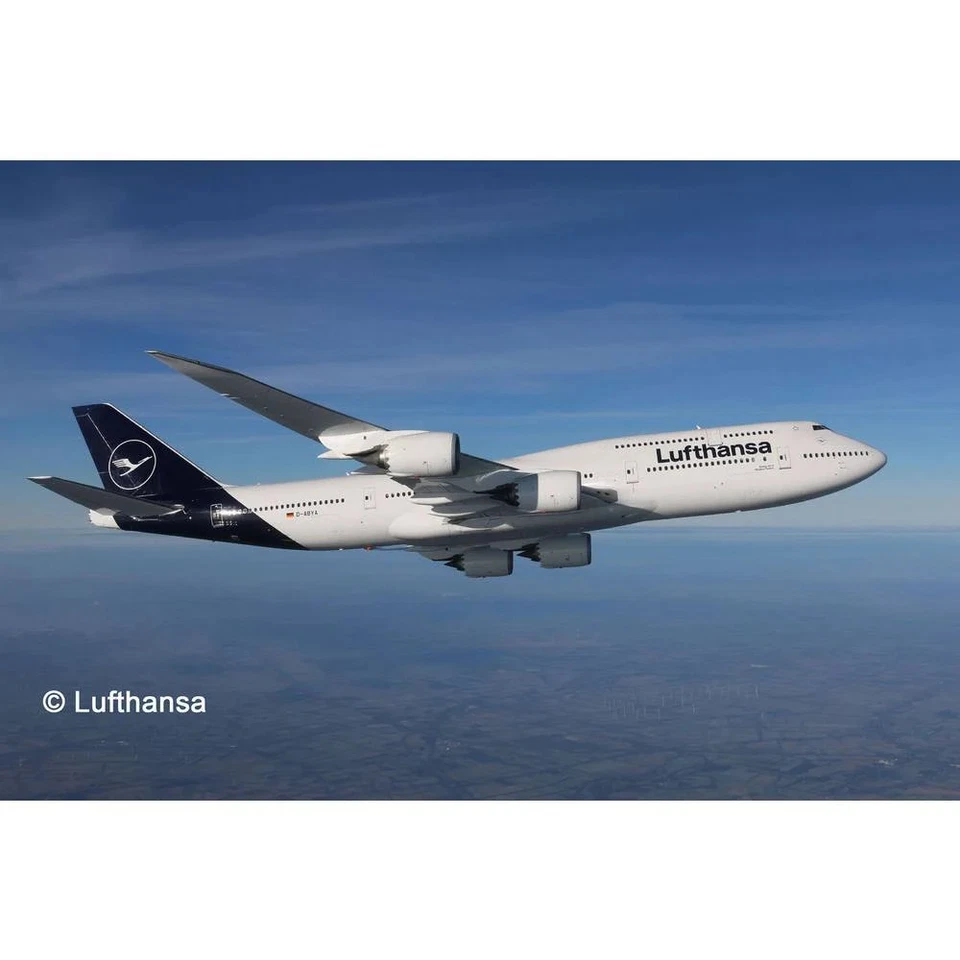 Revell Reve03891 Boeing 747-8 Lufthansa Livery 1/144
