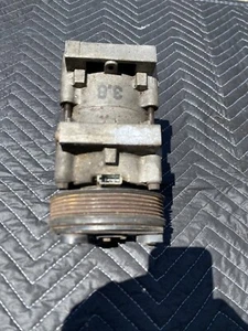 94 1994 95 1995 Ford Mustang AC Air Compressor F4ZH-19D629-CA OEM - Picture 1 of 3