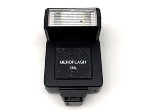 Beroflash 18 A Blitzgerät Mittelkontakt universal Kamera Blitz Flash - Picture 1 of 3