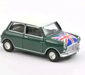 Norev 3 inches 1/56. Mini Cooper Mk1 Vert /blanc Drapeau Neuf Avec boite - Foto 1 di 2