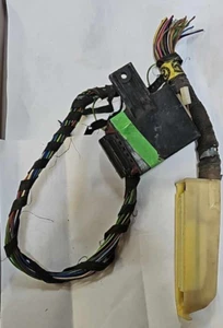 1984-1985 BMW 528 528i ECM ECU wiring connectors plugs 0 261 200 007 - Picture 1 of 1