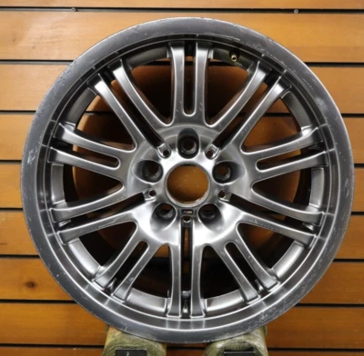 BMW M3 M5 01 02 03 04 05 06 59368 59607 aluminum OEM rim 18 x 9 Hyper Rear - Image 1 of 4