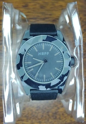 Nuevo en caja Reloj Neff Estate Gris y Negro Camuflaje Con Batería Nueva Foto 1 de 4