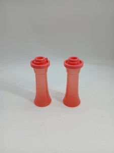 Juego de reloj de arena pequeño Tupperware salero y pimentero en guayaba nuevo sin caja - Imagen 1 de 5