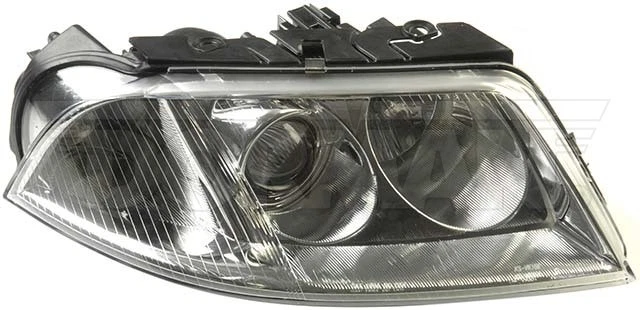 Conjunto de faros Dorman 1591136 para Volkswagen Passat 01-05 Foto 1 de 4