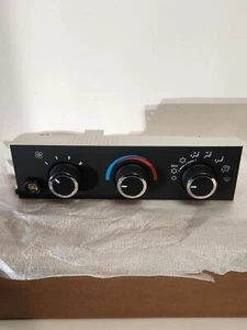 GM HVAC Control Panel 84793088. "NEW/ OPEN BOX - Picture 1 of 4