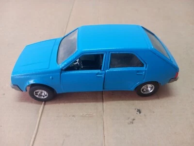 RENAUL 14 BURAGO 1/24 RESTAURATA - Immagine 1 di 4