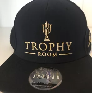 Jordan Trophy Room SnapBack Hat Rare Black & Gold One Size - Picture 1 of 5