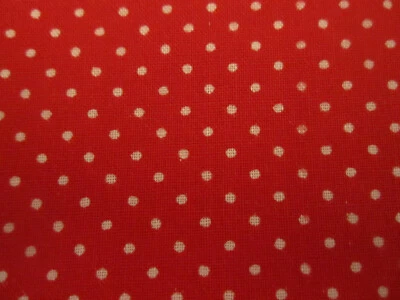 Algodón FAbric Clásico Blanco Pequeños Mini Lunares en Tela Roja BTYx 44 Foto 1 de 4