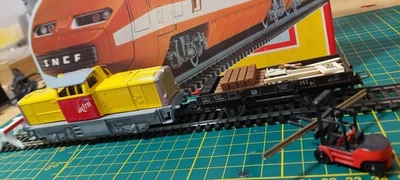 Locomotive Diesel 040 DE 532 SNCF Infra Lima + Wagon Jouef + Clark Ho 1/87 - Immagine 1 di 4