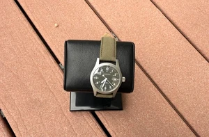 Hamilton Mechanical 17J Water Resistant 50M Watch Khaki Field Band 38MM H694190 - Picture 1 of 10
