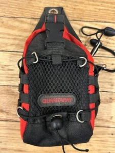 QUANTARAY Camera Bag - Red Compact Soft Case with Belt Loop & Clip - Picture 1 of 2