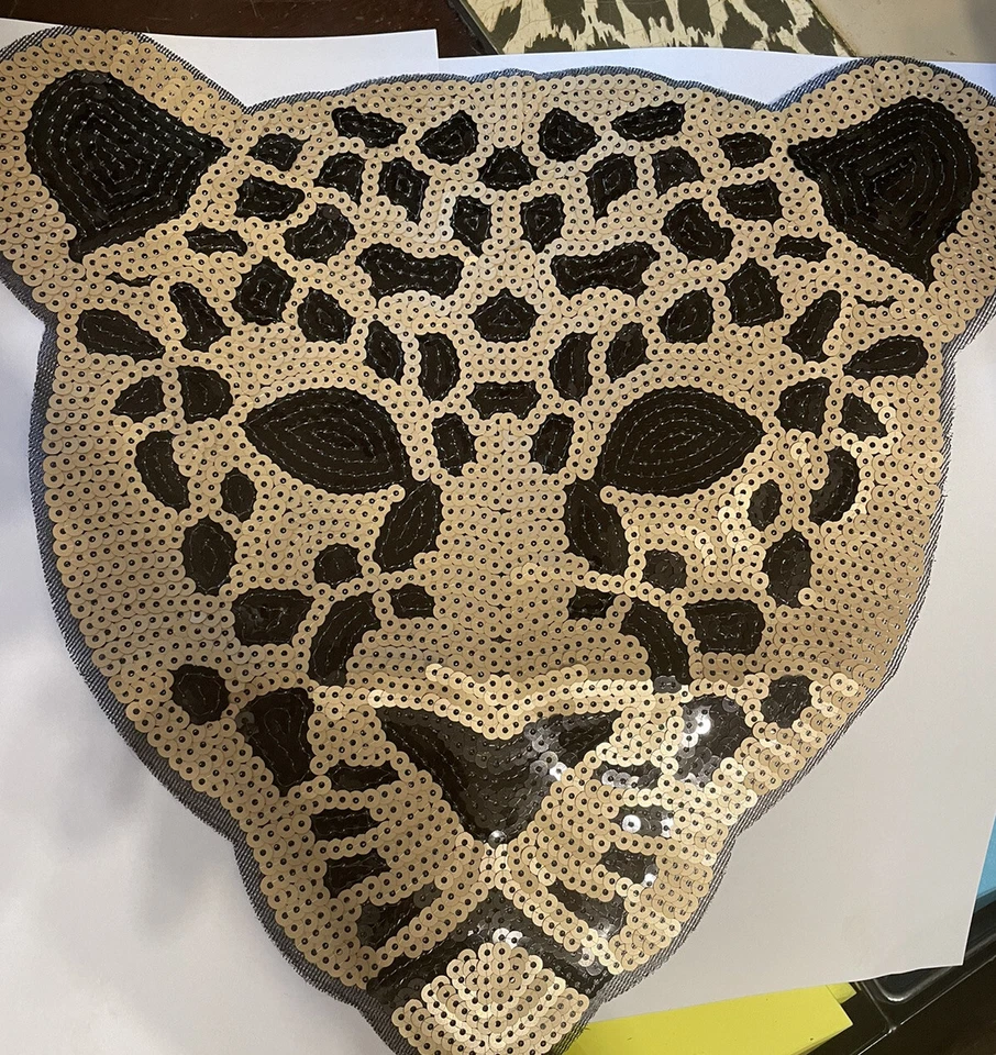 Parche grande con apliques de lentejuelas de leopardo tostado/negro - ¡ponte chaqueta, sudadera con capucha, bolso, etc.! Foto 1 de 1