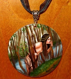 Pendant Shell Russian ART Hand Painted John William Waterhouse Naiad water nymph - Picture 1 of 1