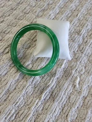 Jadeíta birmana 100 % natural verde auténtico Foto 1 de 4