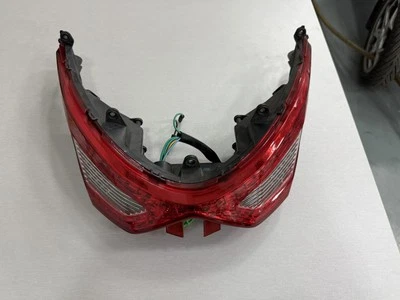 KYMCO X TOWN 125 / 250 / 300 CONJUNTO DE LUCES TRASERAS / LUCES TRASERAS / CONJUNTO DE LUCES TRASERAS Foto 1 de 4