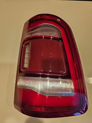 Luz trasera LED RAM 1500, 68262531AG Foto 1 de 4