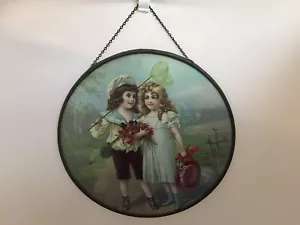 Antiker viktorianischer Rauchabzug mit Jungen und Mädchen mit Blumen Litho'd Druck - Bild 1 von 13