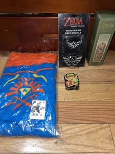 Legend Of Zelda Collectibles Lot! Scarf, Link Tim And More! - Picture 1 of 11