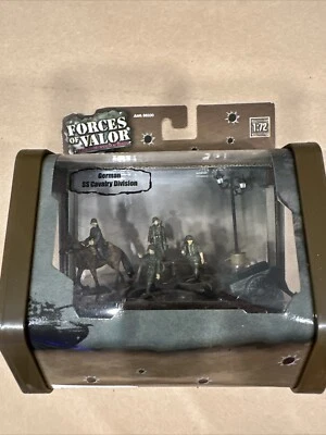 Forces of Valor Microsoldiers 1:72 Army Soldiers Set German Cavalry Division vtg - Image 1 of 4