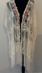 Women’s Torrid Kimono Ivory Floral Embroidery Fringe Mesh Cover Up One Size Boho - Bild 1 von 9